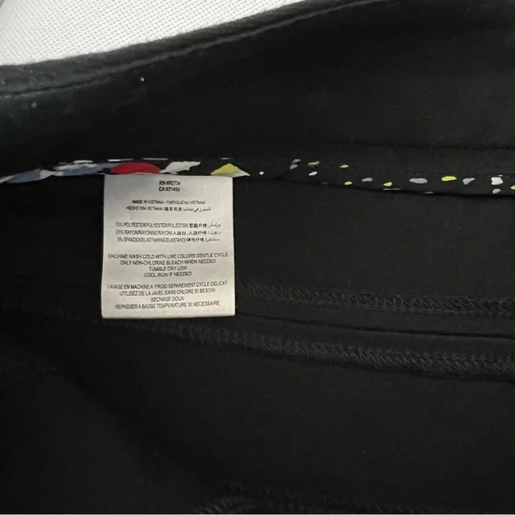 BCBGeneration Mini Skirt Size 6 A-Line Back Zip Closure Stretchy - Picture 6 of 8